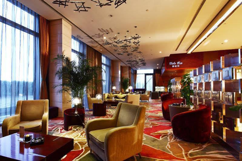 Howard Johnson Plaza Lingang Shanghai Nanhui Eksteriør billede