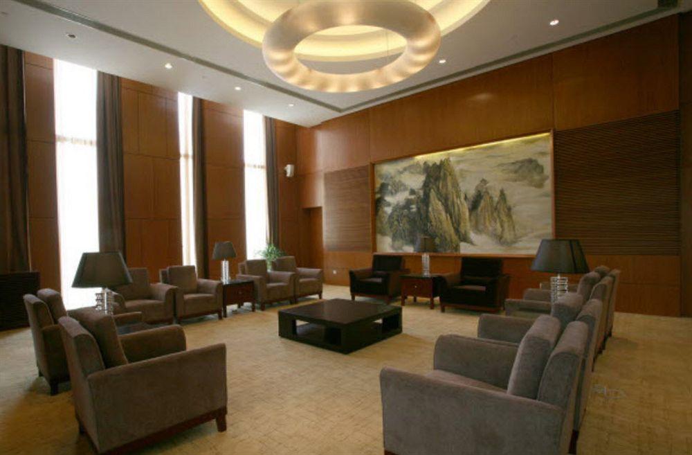 Howard Johnson Plaza Lingang Shanghai Nanhui Eksteriør billede