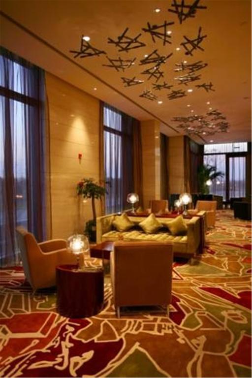 Howard Johnson Plaza Lingang Shanghai Nanhui Eksteriør billede