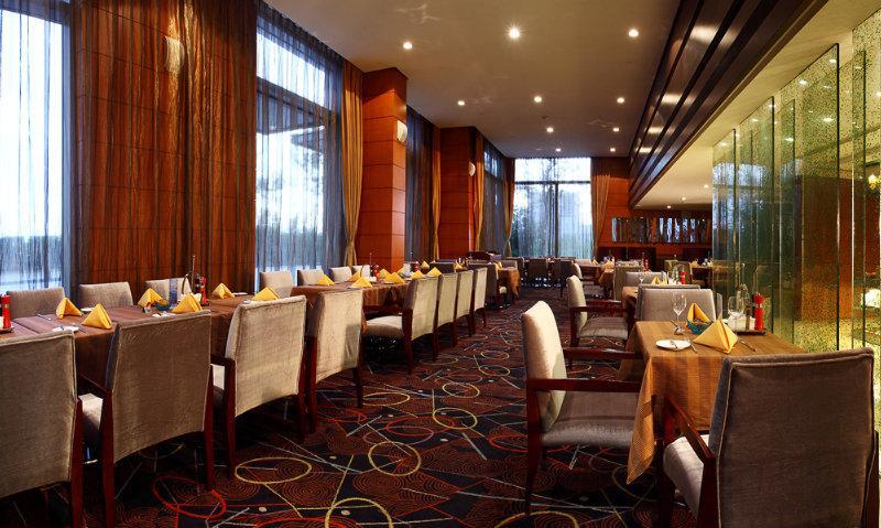 Howard Johnson Plaza Lingang Shanghai Nanhui Eksteriør billede