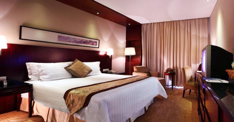 Howard Johnson Plaza Lingang Shanghai Nanhui Eksteriør billede